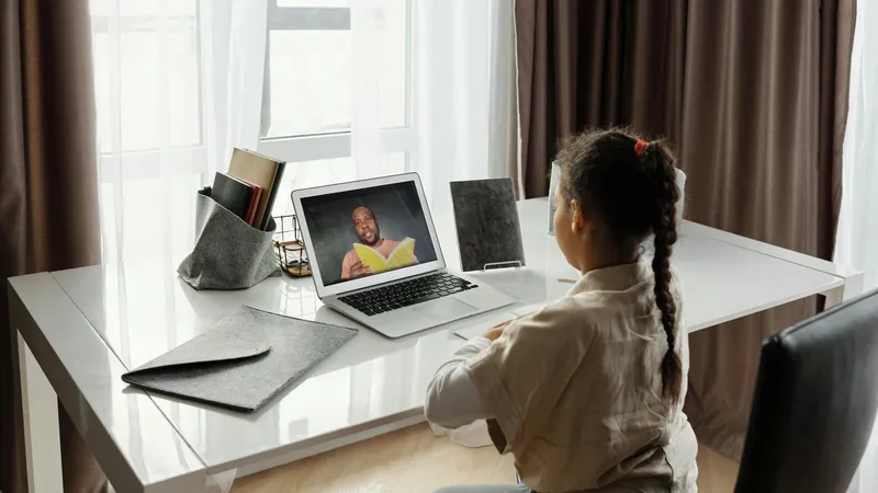 volunteer image